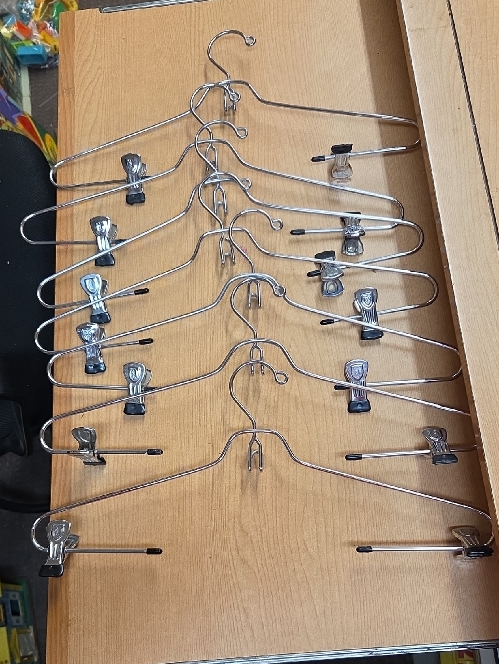 Fuller Chrome Wire Cloths Hangers, Rubber Clips For Skirts And Pants.‎ Lot Of 7